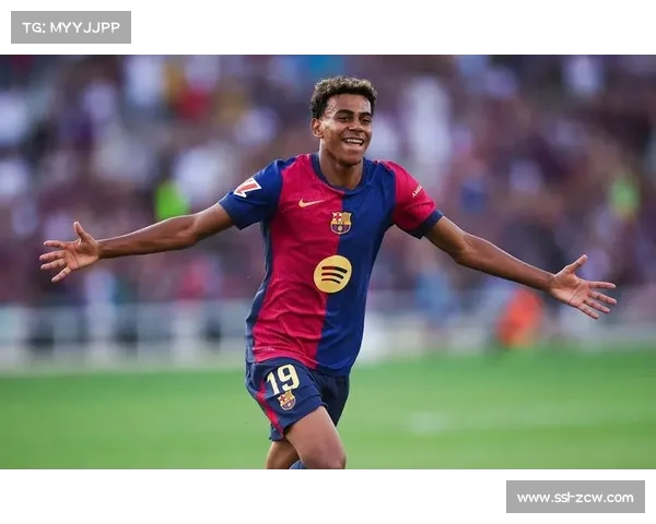 劳塔罗自信称2025金球奖属于自己 梅西是球场上的外星人 劳塔罗自信称2025金球奖属于自己 梅西是球场上的外星人