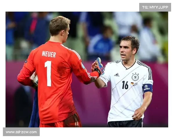 科瓦奇解读多特右边卫选择 瑞尔森与科托特点互补 科瓦奇解读多特右边卫选择 瑞尔森与科托特点互补